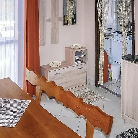 Awesome In W 3 Bedrooms